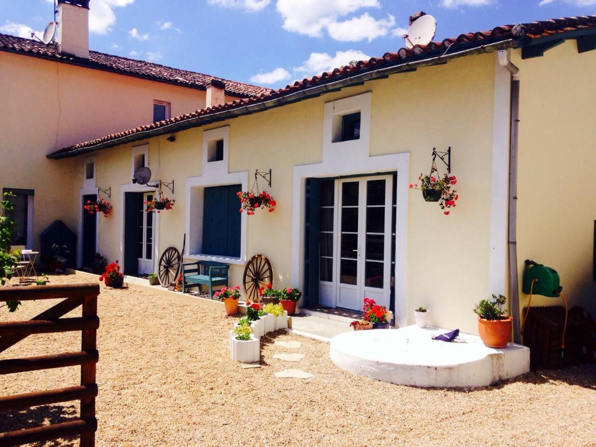 Bed and Breakfast Le Fagnard Chalais  Экстерьер фото